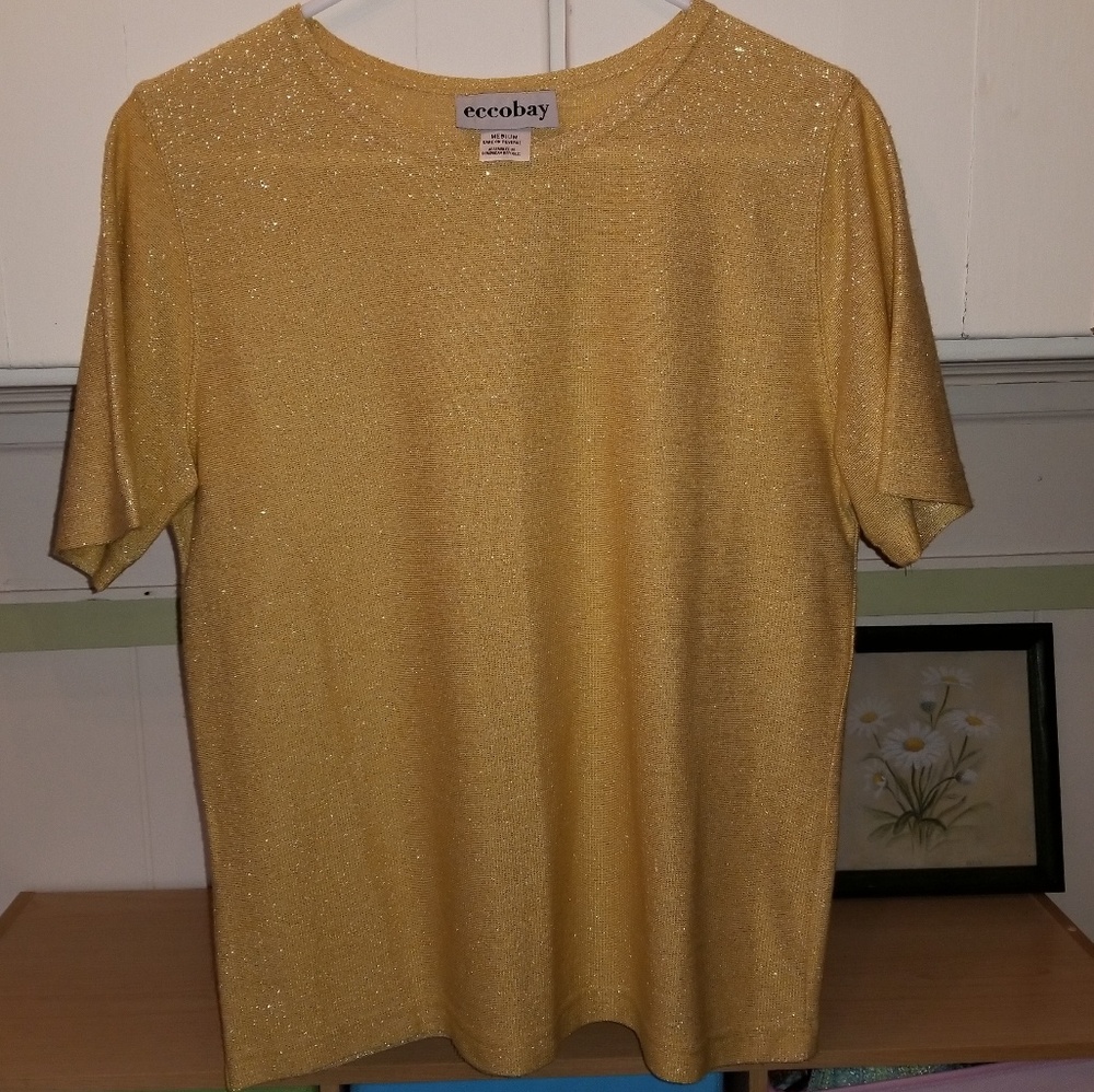 Yellow Eccobay top